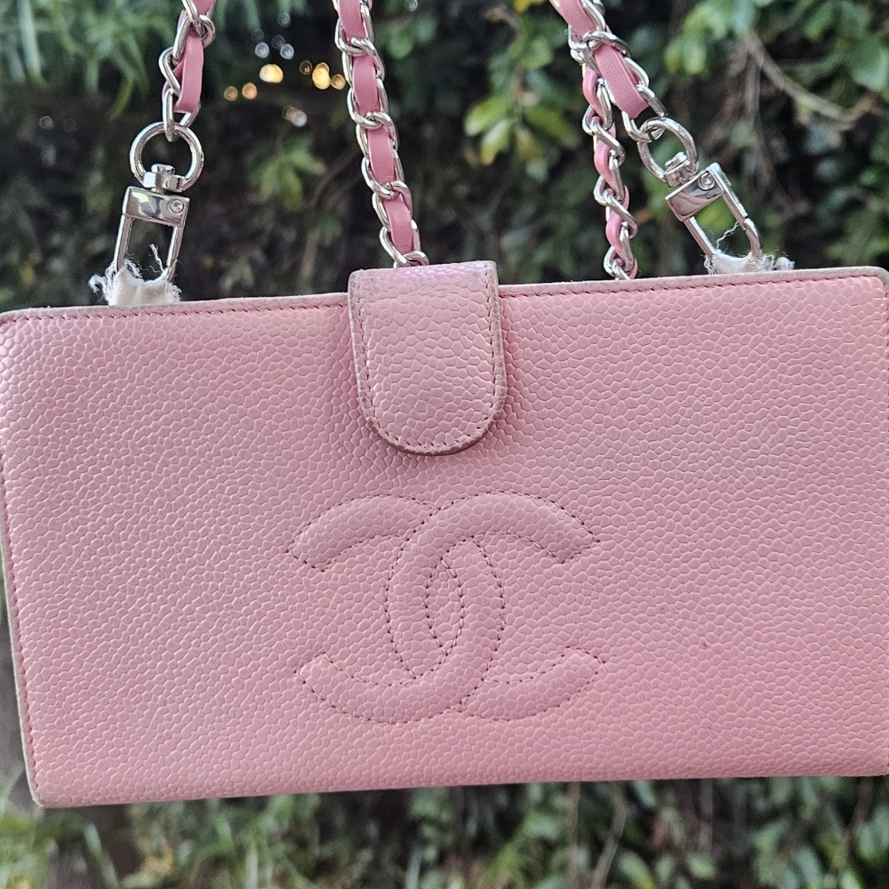 Chanel Pink Caviar Leather Kisslock Wallet